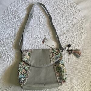 NWT sakroots Artist Circle Foldover Crossbody Bag Bumble Bee Charm In Bloom Gray